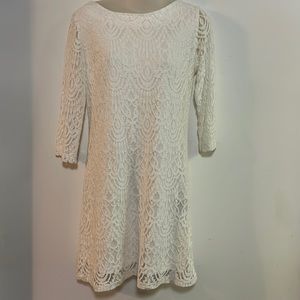 RN Studio by Ronni Nicole Ivory Lace Shift Dress 3/4 Bell Sleeve Boat Neck Sz 4